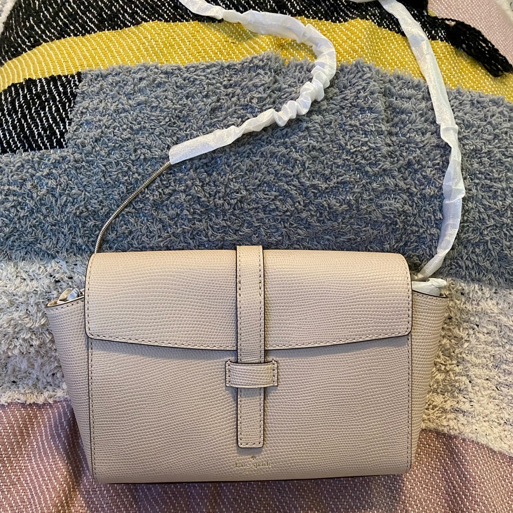 NEW Kate Spade Beige Pink & Gold Emmie Crossbody Designer Bag BarbieCore - Picture 3 of 8